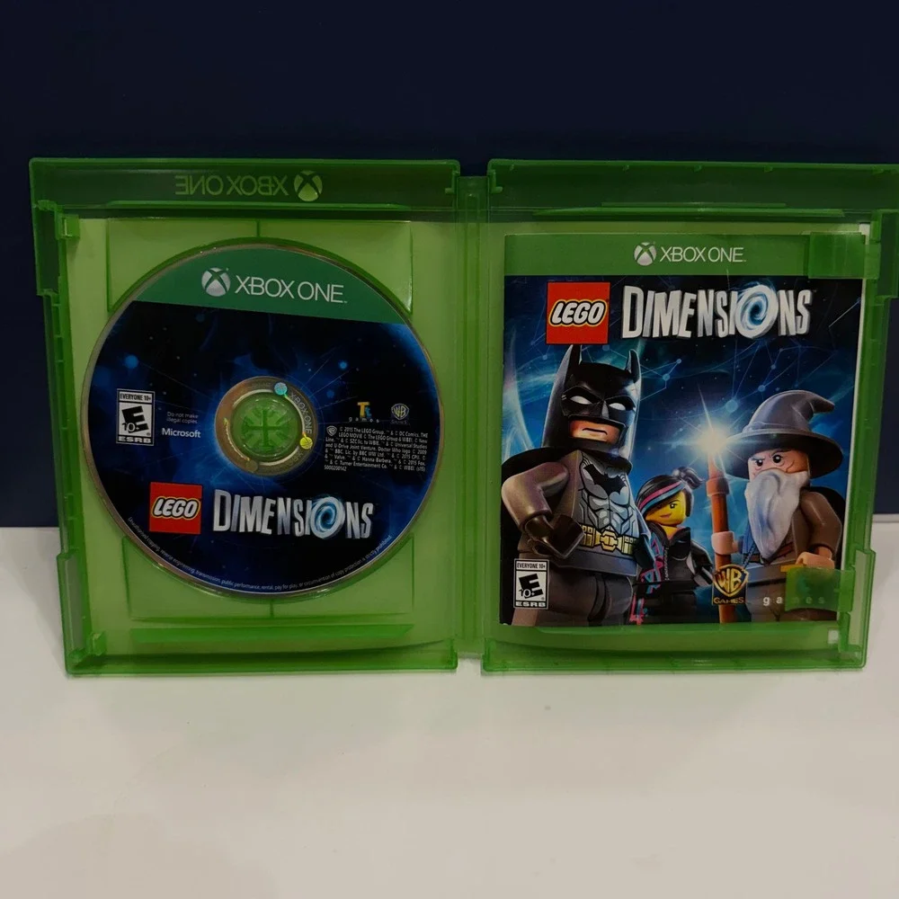 LEGO Dimensions Video Game Xbox One Standard Edition Green Case Action Adventure